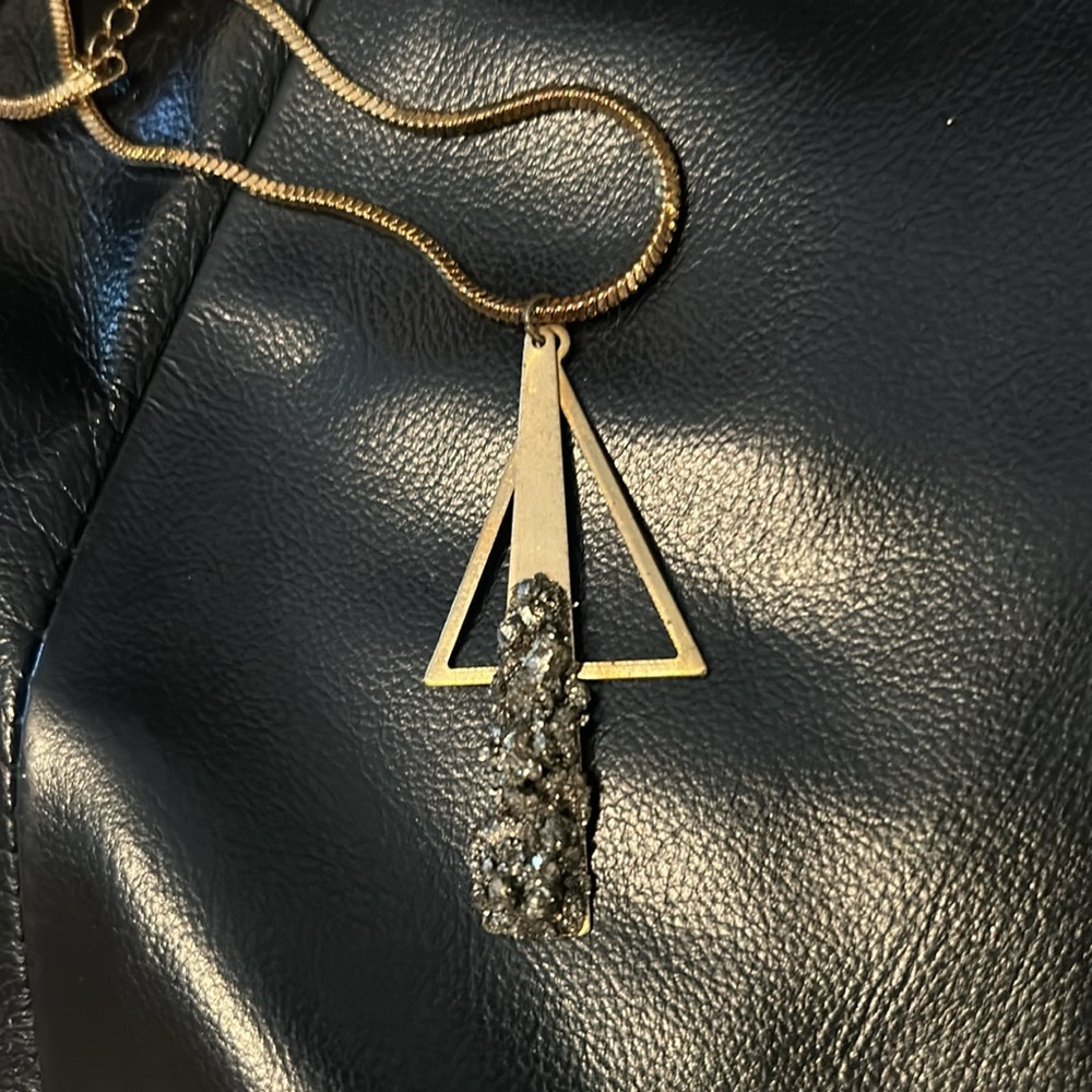 Dynamo Necklace